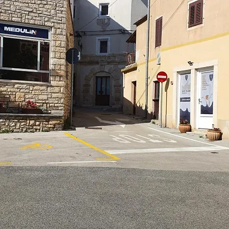 Old Town Apartment Medulin